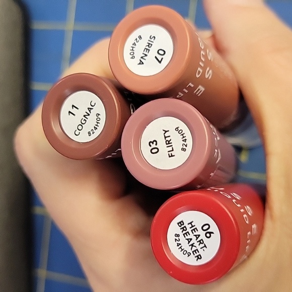 Italia Deluxe Mousse Matte Liquid Lipsticks Set of 4 - Picture 2 of 2